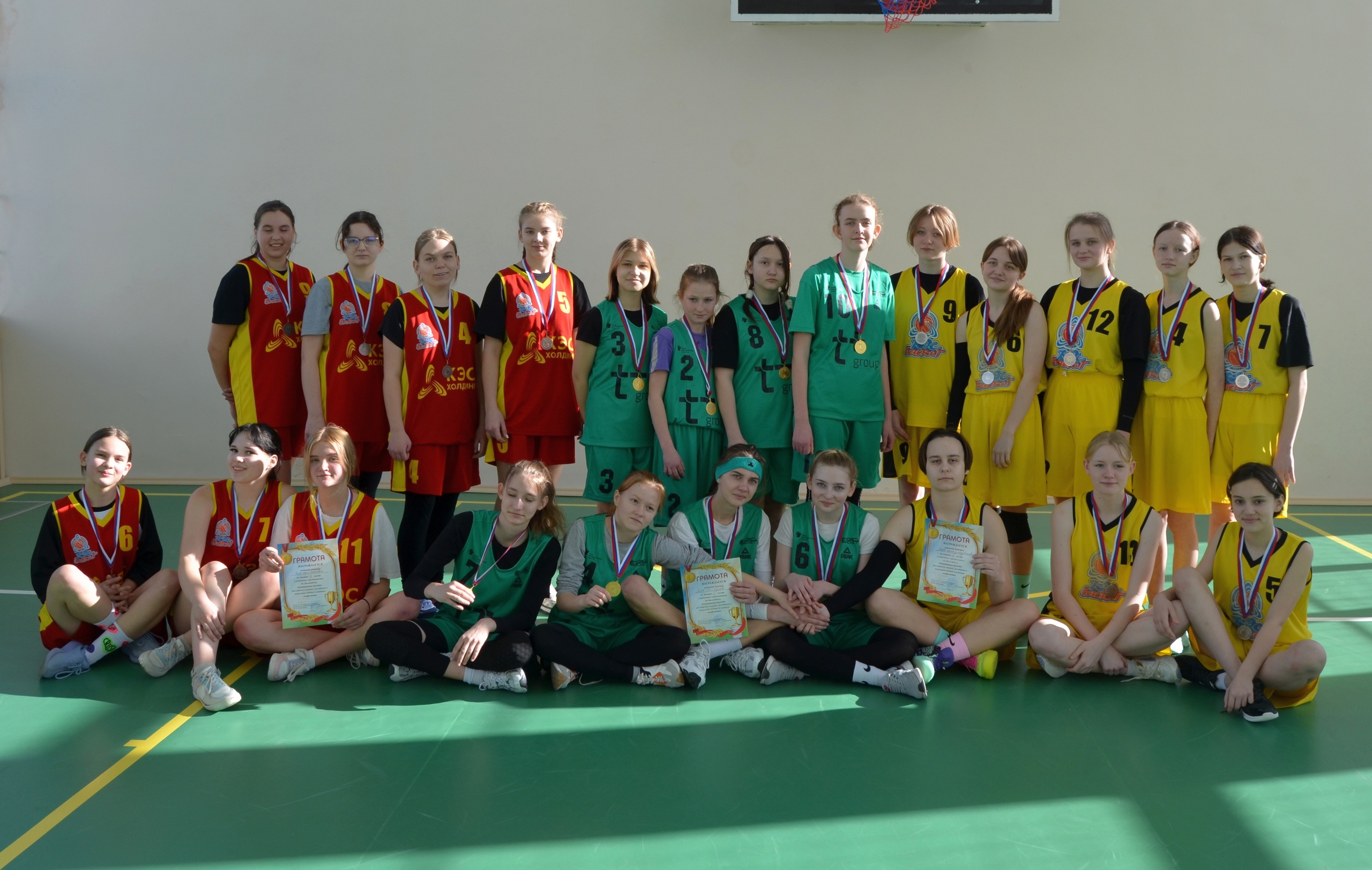 Районные соревнования по баскетболу ШСЛ среди девушек.